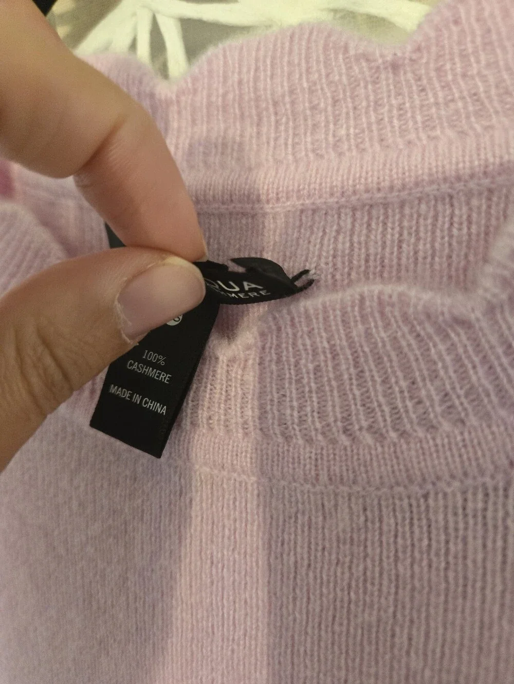 AQUA Cashmere Light Pink Scalloped Hem Crew Neck Sweater XS Bloomingdales